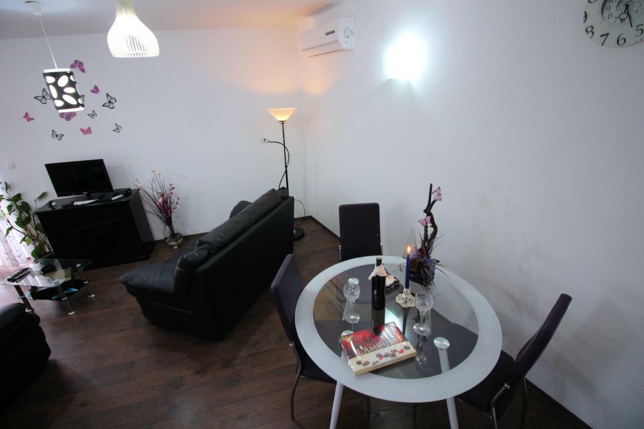 Apartmani Irena Novi Vinodolski Buitenkant foto