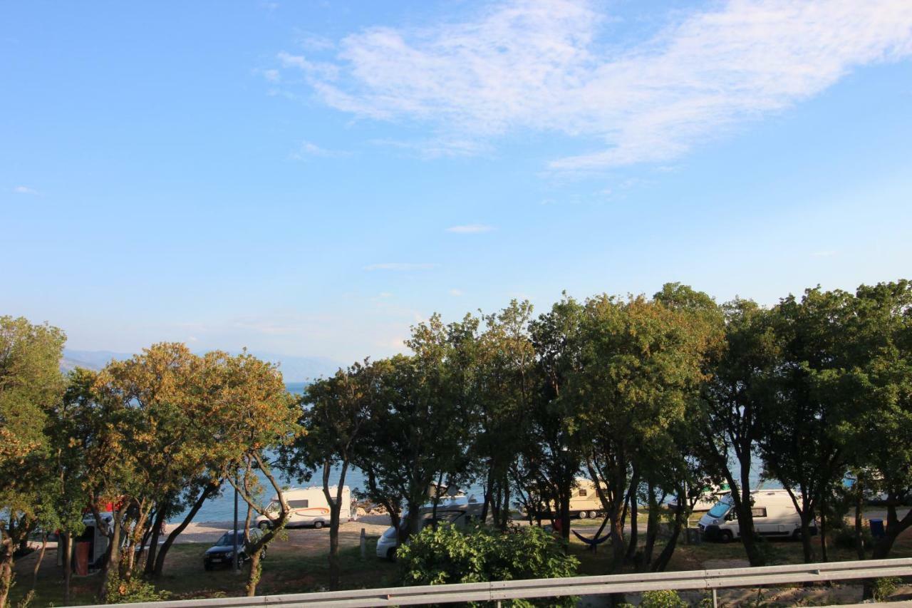Apartmani Irena Novi Vinodolski Buitenkant foto